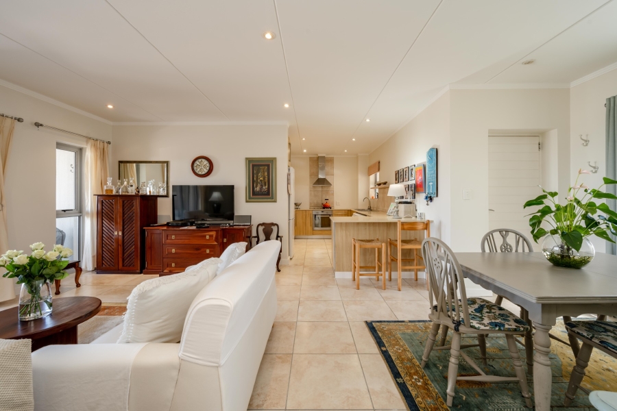 2 Bedroom Property for Sale in Thulana Hill Western Cape